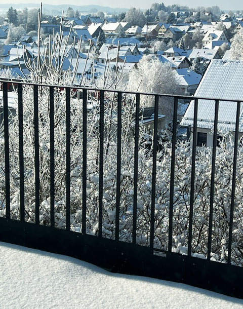 Balkon-Rohmer-im-Winter-ueber-Ostrach